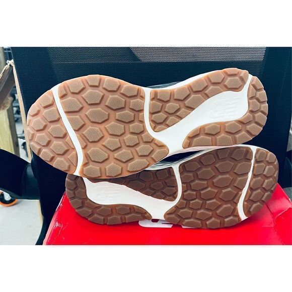 New Balance Women's 520 V7 Running Shoe - Picture 6 of 7